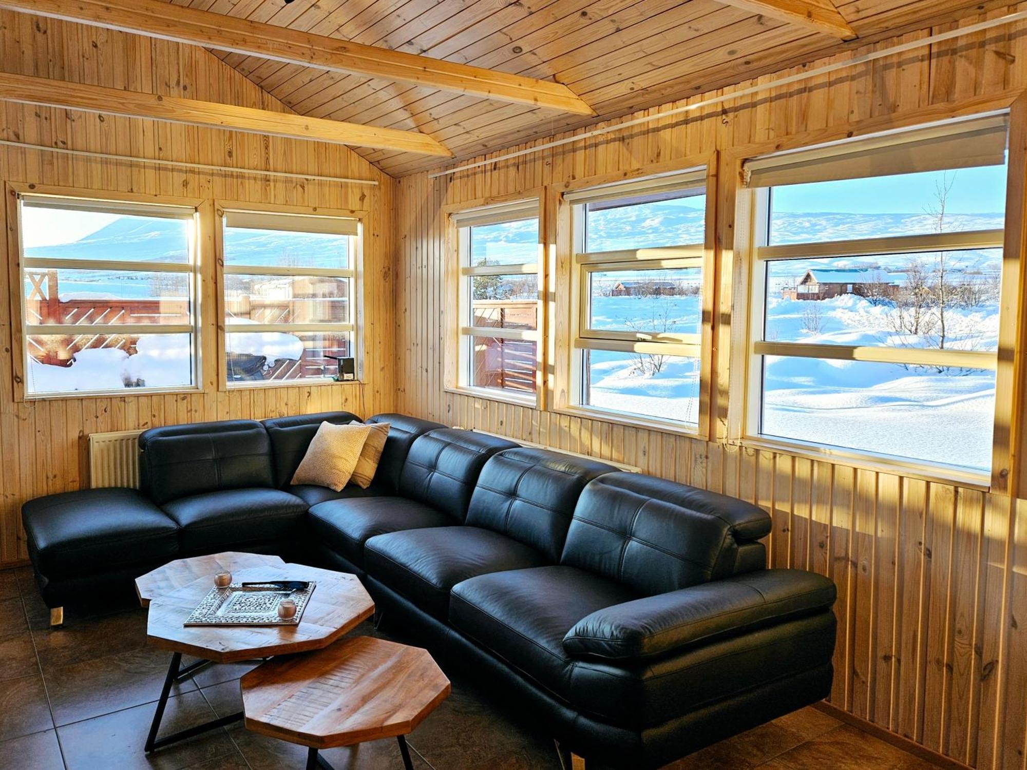 Aurora Vacation Homes Fagravik Акурейри Стая снимка